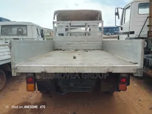 Mitsubishi Canter Mini Truck