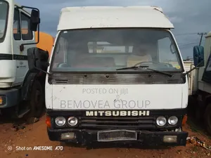 Mitsubishi Canter Mini Truck