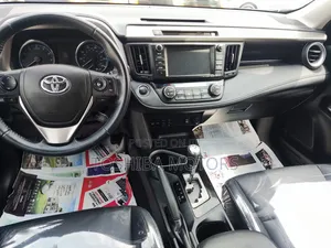 Toyota RAV4 2018 Gray