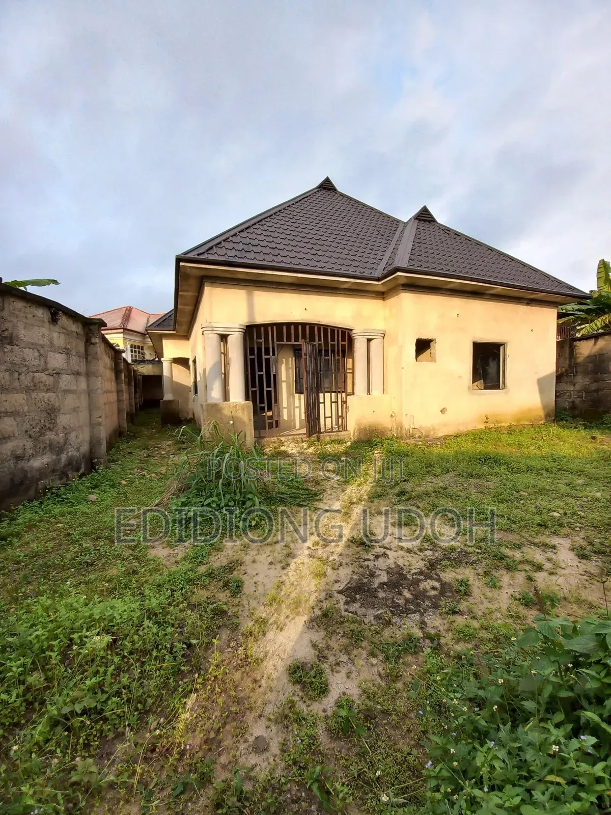 4bdrm Bungalow in Good Land Avenue Off for sale