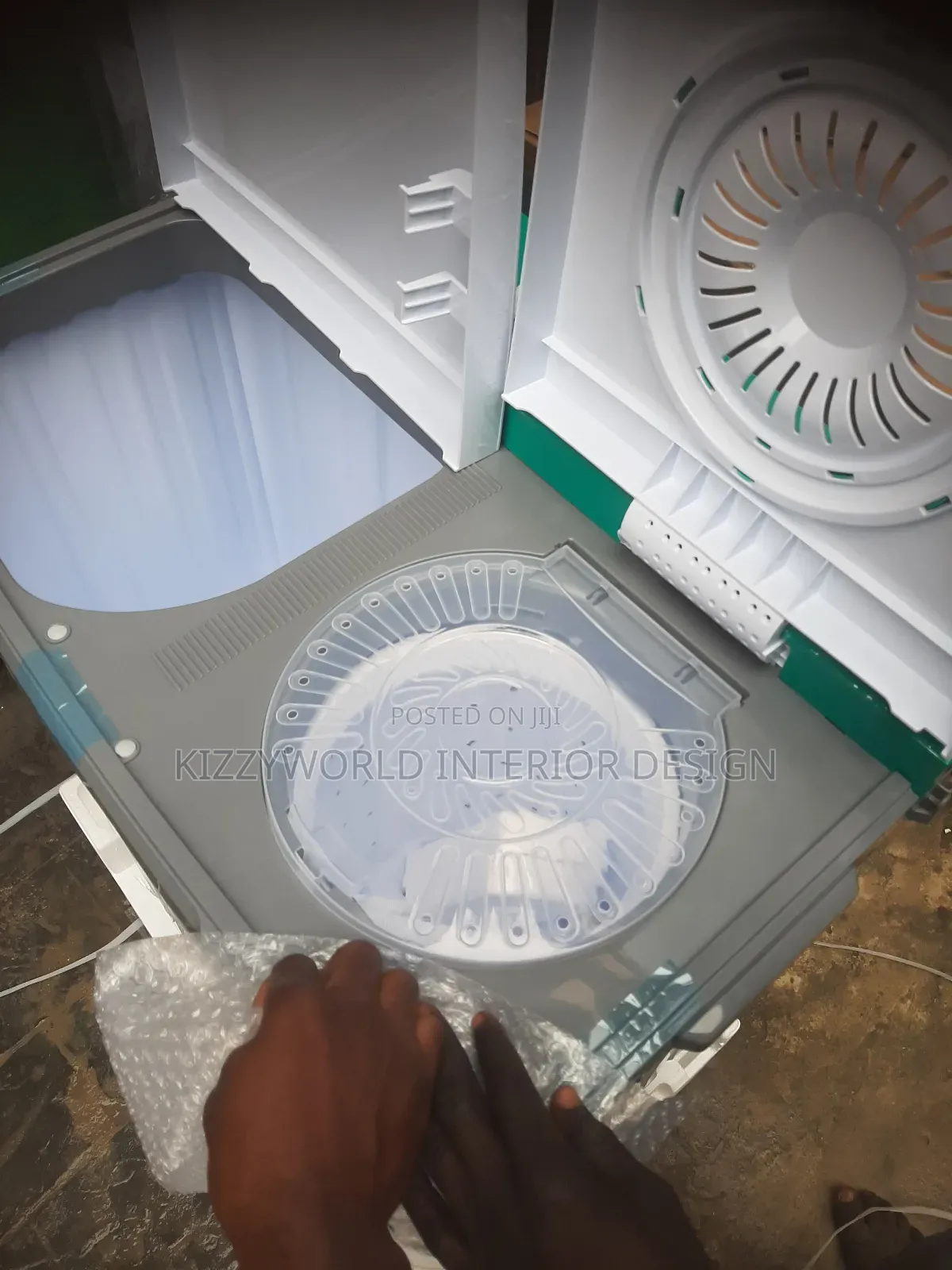 Hisense 11kg Washing Machine.