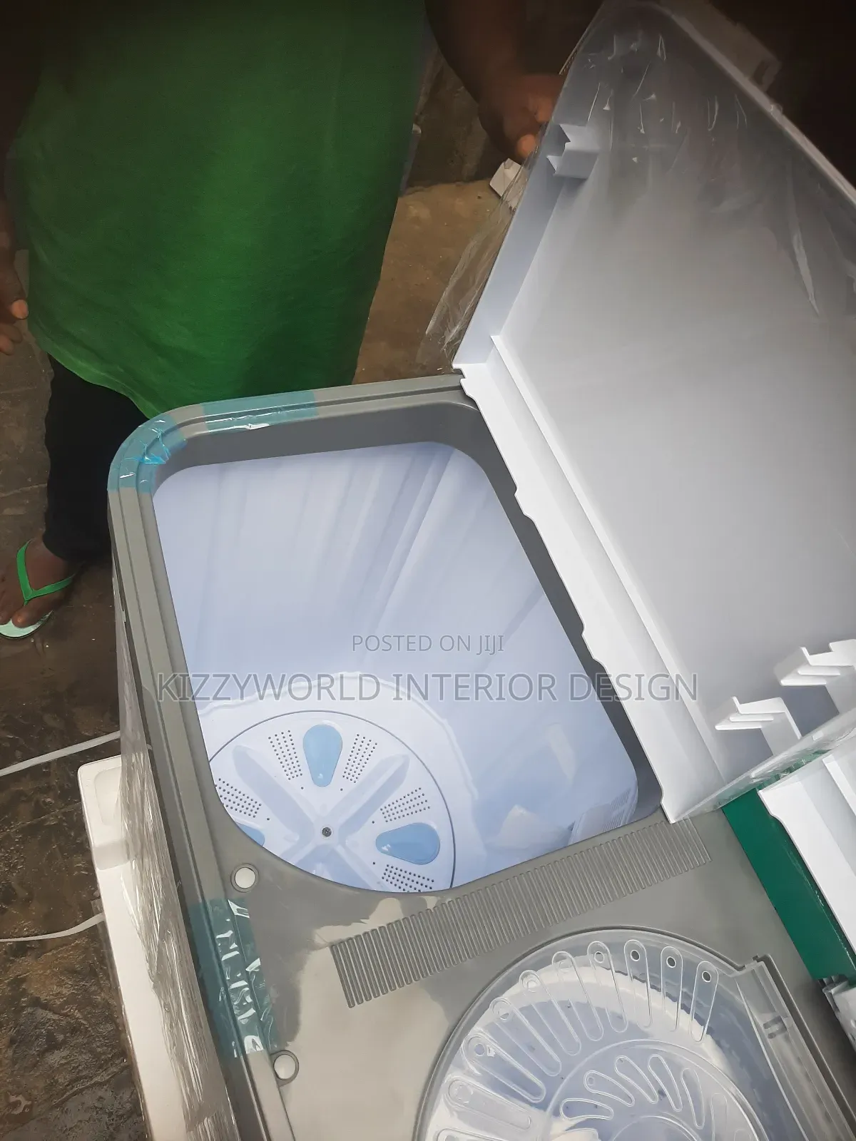 Hisense 11kg Washing Machine.