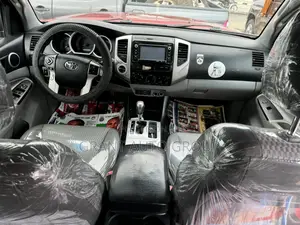 Toyota Tacoma 2014 Red