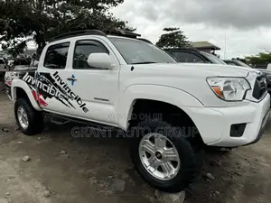 Toyota Tacoma 2013 White