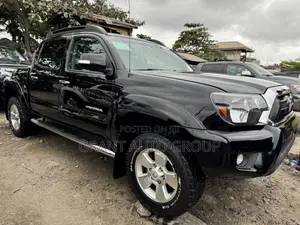 Toyota Tacoma 2015 Black