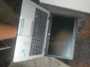 Laptop HP EliteBook 820 G2 8GB Intel Core I7 HDD 500GB