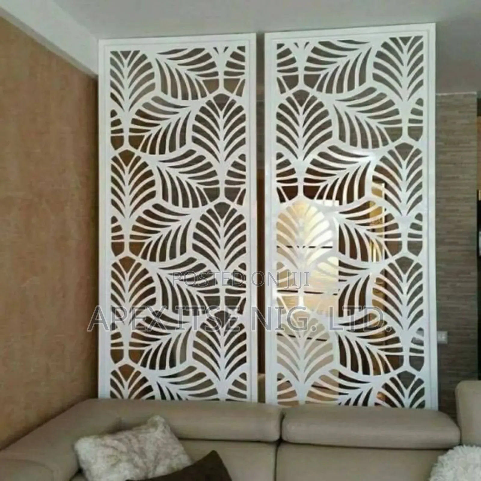 Leaf Design Screen Partition