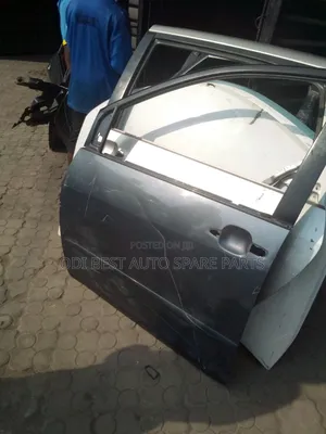 Toyota Sienna 07 Front Left Door Empty