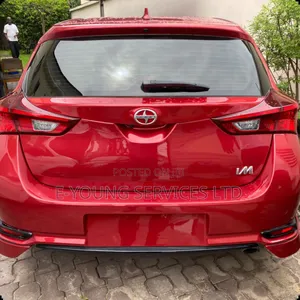 Scion iM Base 2016 Red