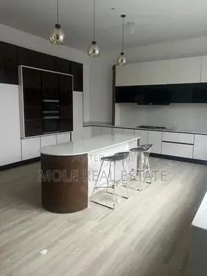 *Tastefully Furnished Ocean View 2bedroom in Secured Esta