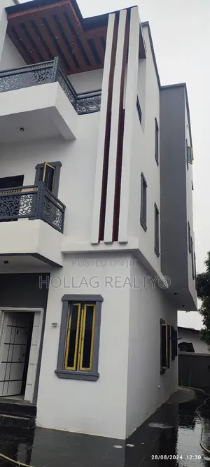 5bdrm Mansion in Apple Junction for sale