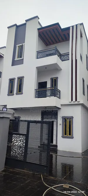 5bdrm Mansion in Apple Junction for sale