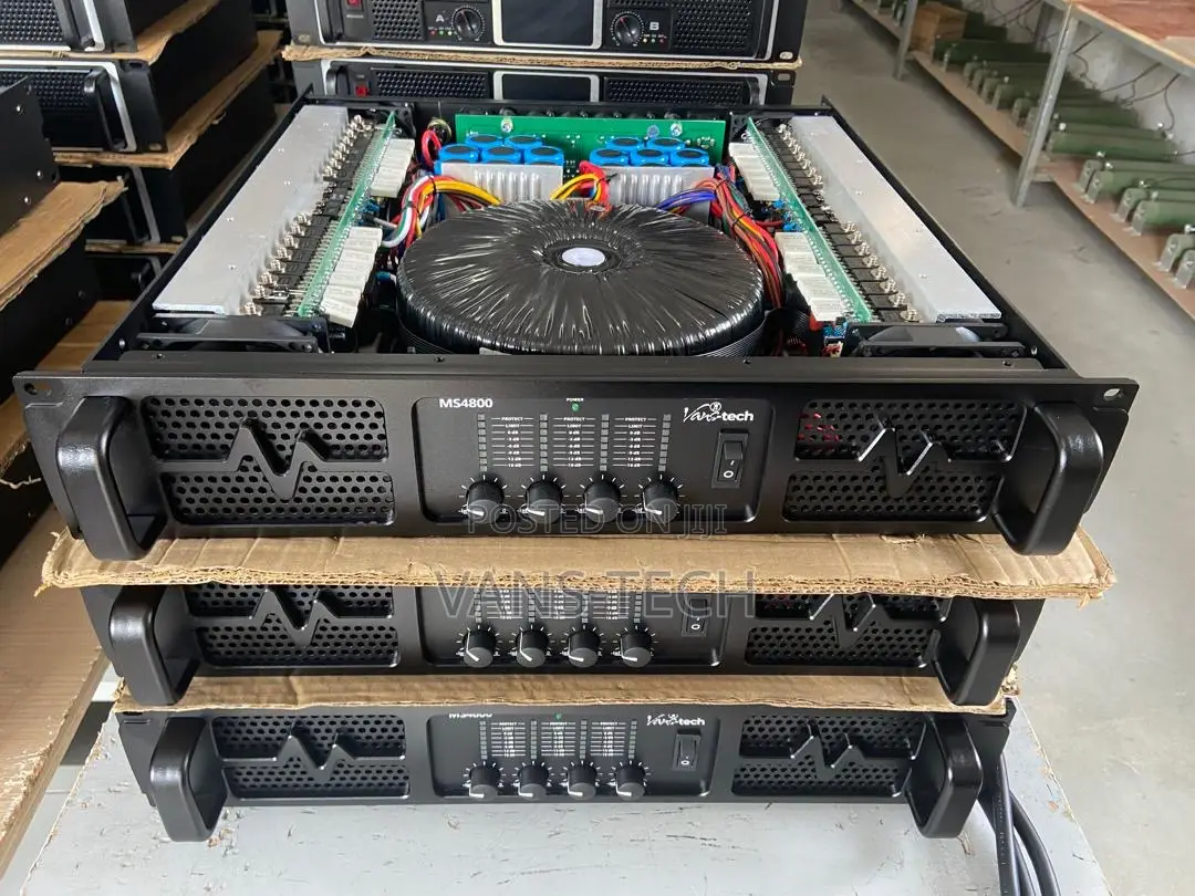 Vans-Tech 4 Channels Amp
