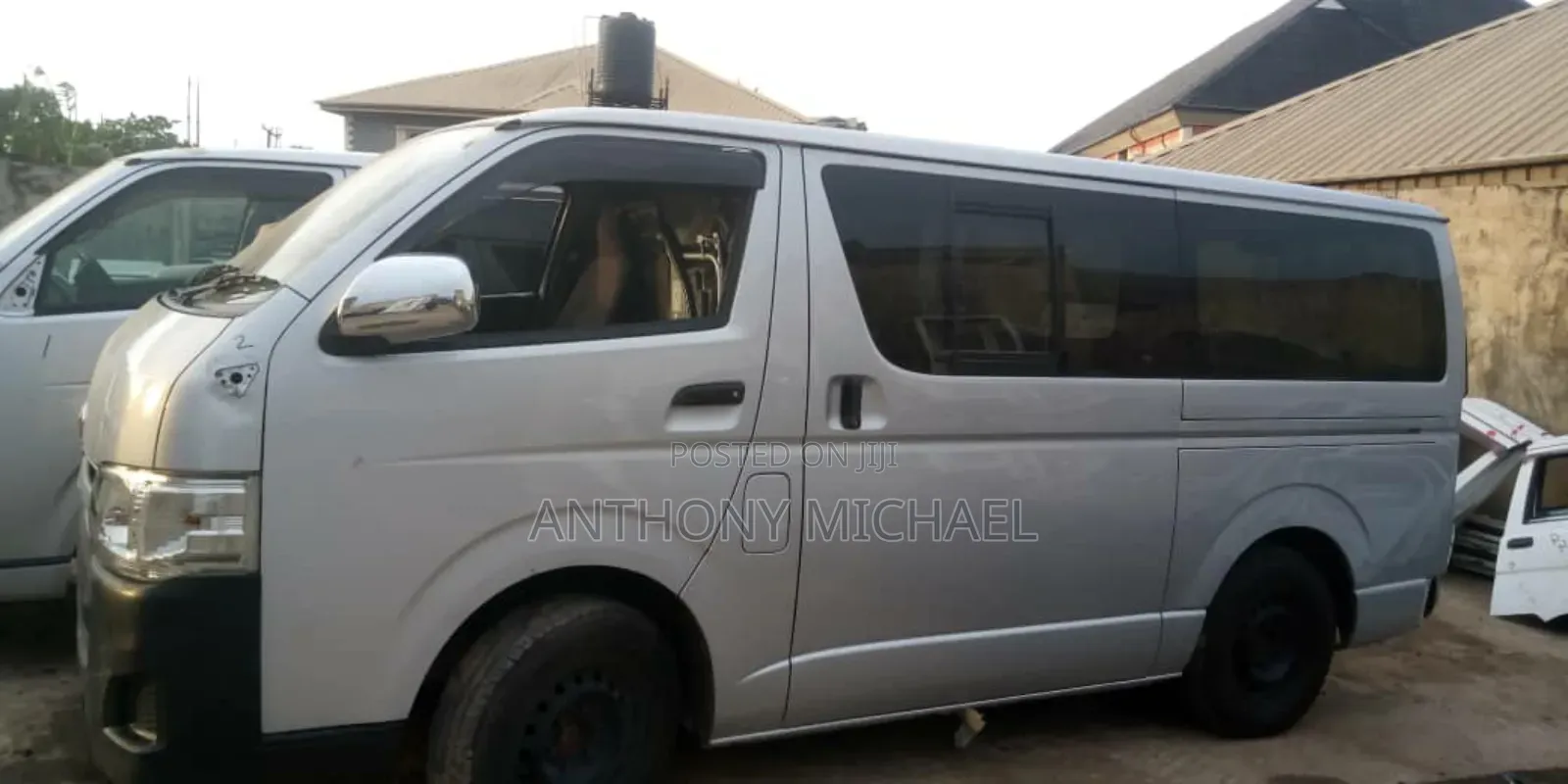 Toyota HiAce 2010 Black