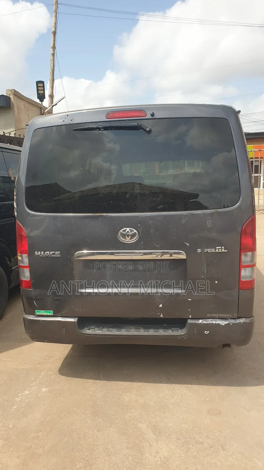 Toyota HiAce 2010 Black