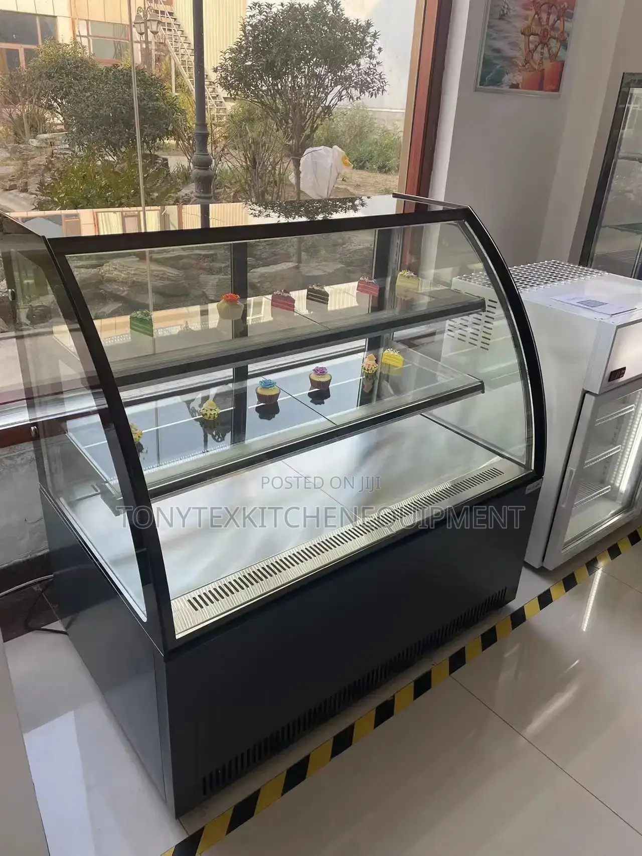 4ft Vertical Cake Display Refrigerator