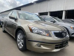 Honda Accord 2010 Gold