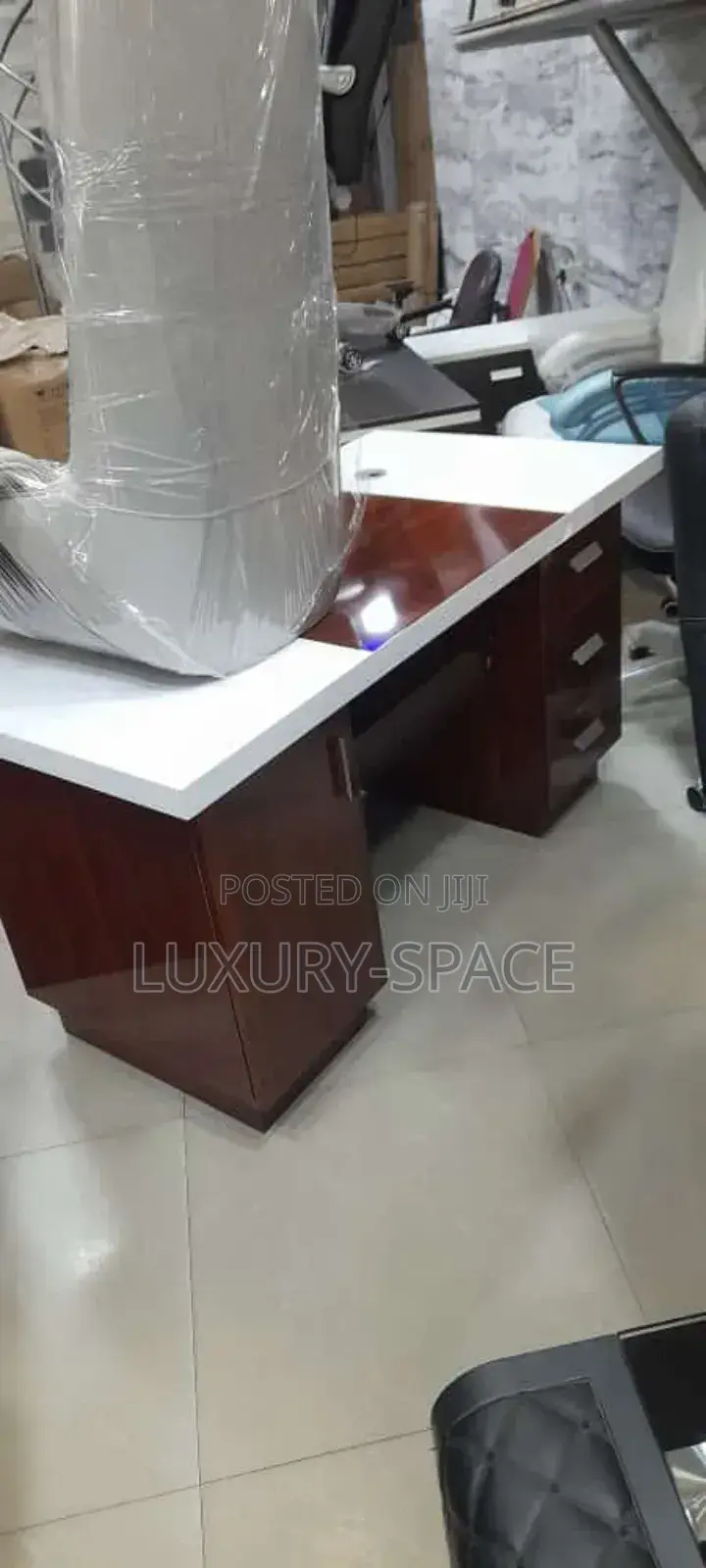 Unique Convenient Office Table