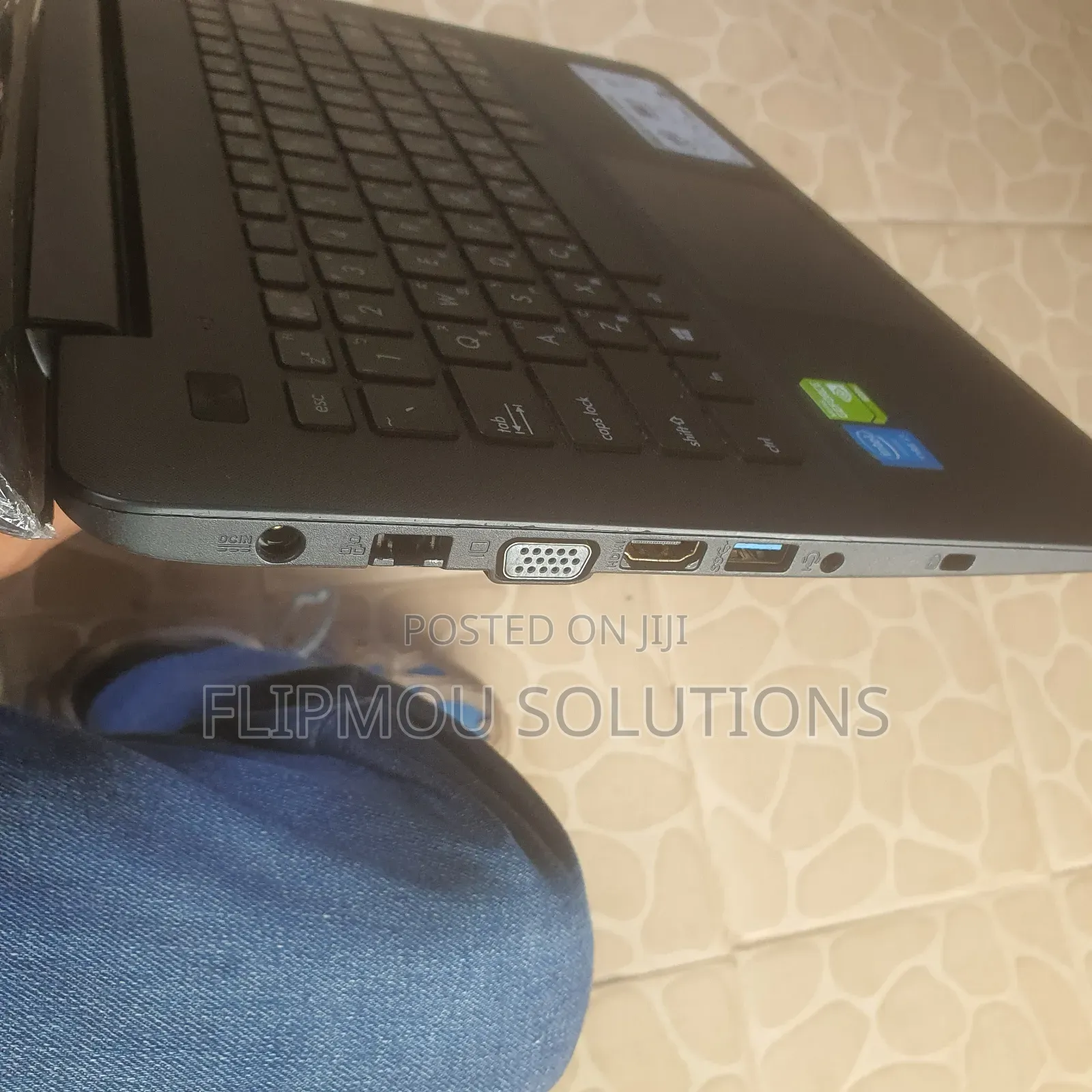Laptop Asus X455LA 8GB Intel Core I5 HDD 500GB