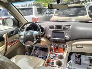 Toyota Highlander Limited 2010 Red