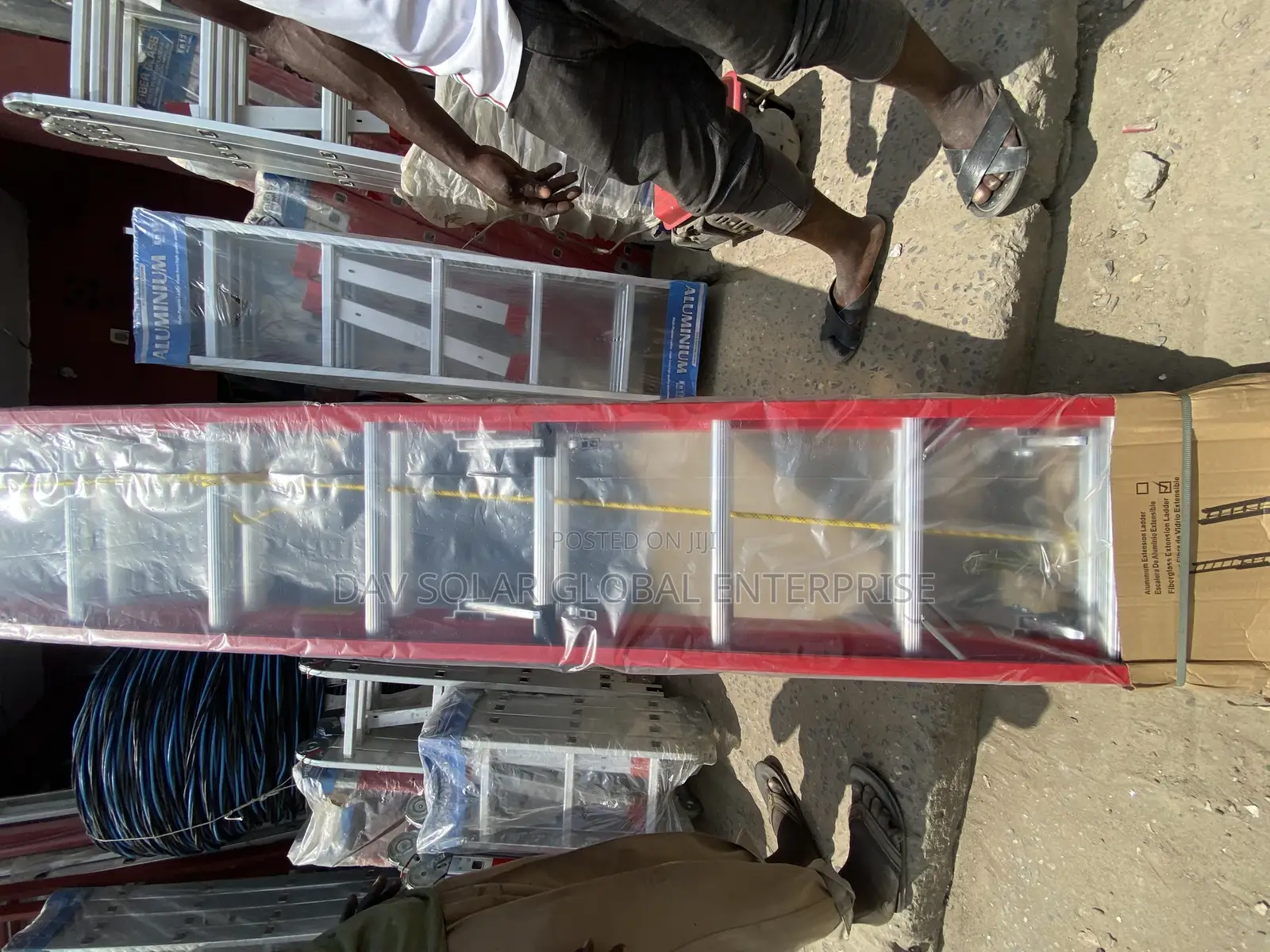 18/2 Fiberglass Ladder