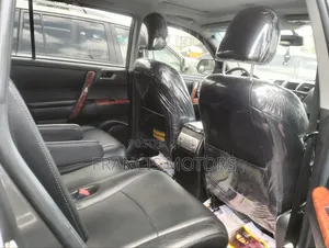 Toyota Highlander Limited 3.5l 4WD 2013 Gray