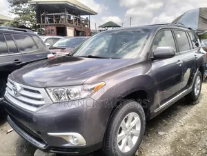 Toyota Highlander 3.5L 4WD 2013 Gray