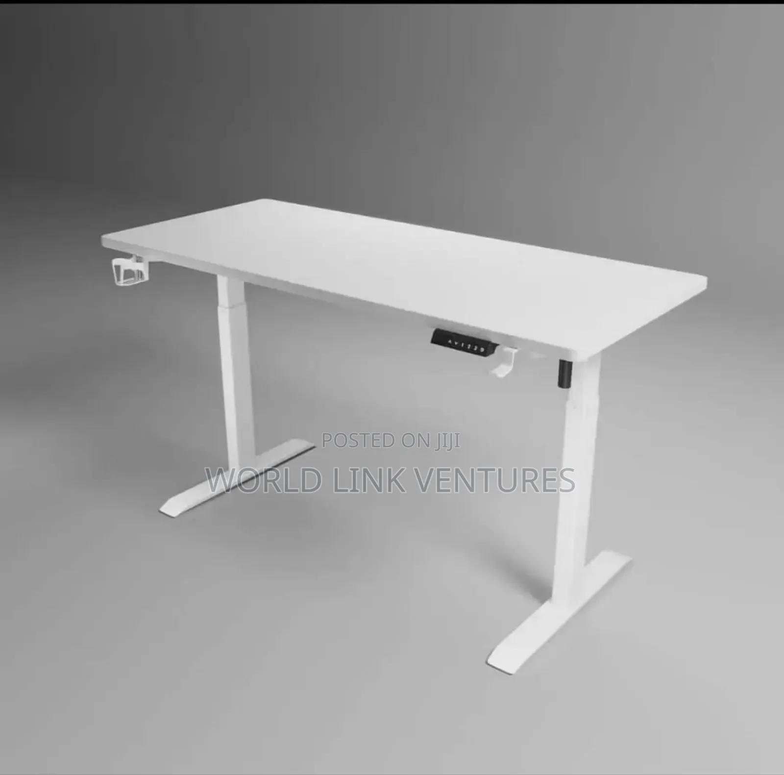 Electric Adjustable Gaming Table
