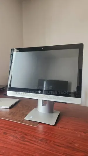 Desktop Computer HP EliteOne 800 8GB Intel Core I3 SSD 256GB