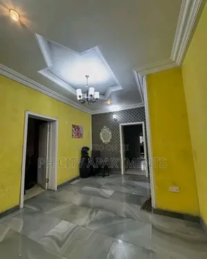 3bdrm Block of Flats in GRA Phase 3 / Port-Harcourt for rent