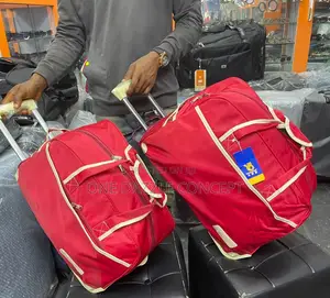 Duffle Bag With Trolley
