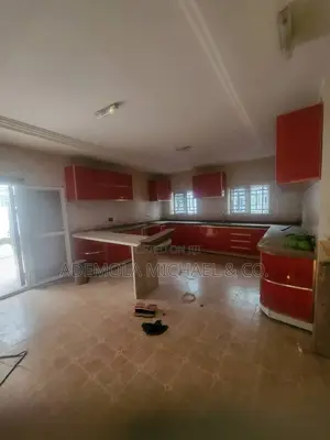 5bdrm Duplex in Guzape for rent