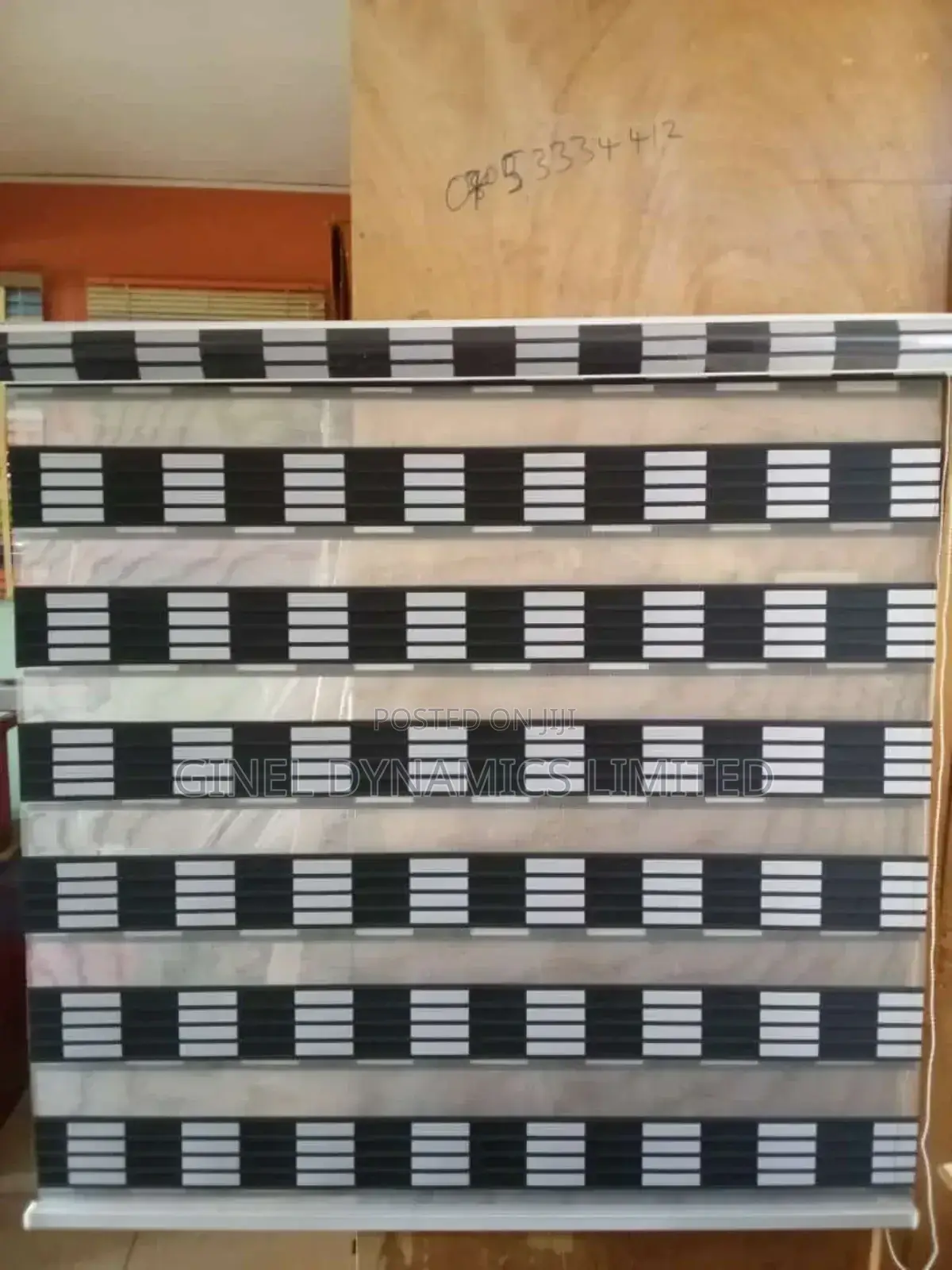 Top Quality Window Blind (Free Delivery)D