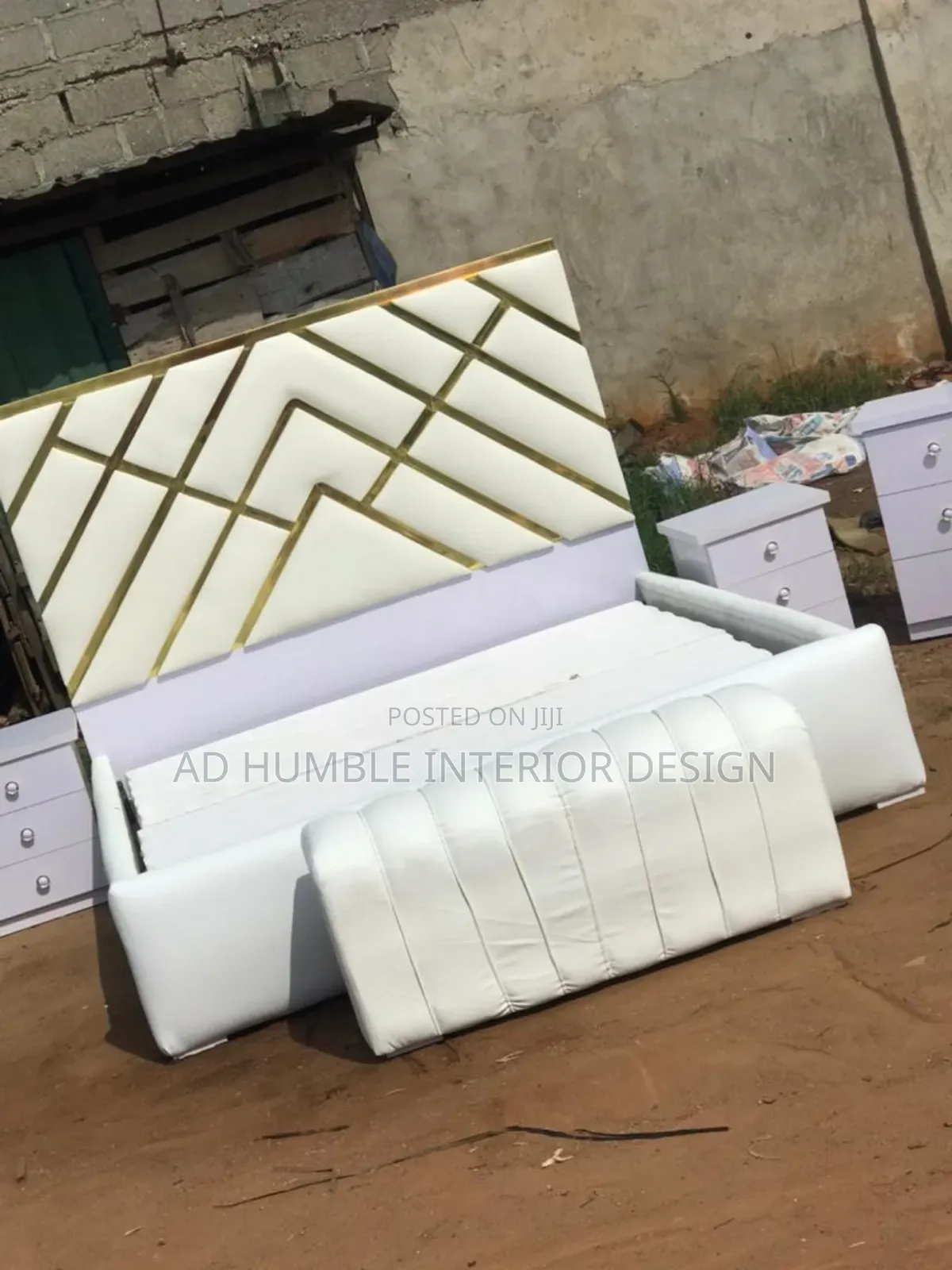 6/6 Padded Bedframe