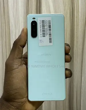 Photo - Sony Xperia 10 II 128 GB Green