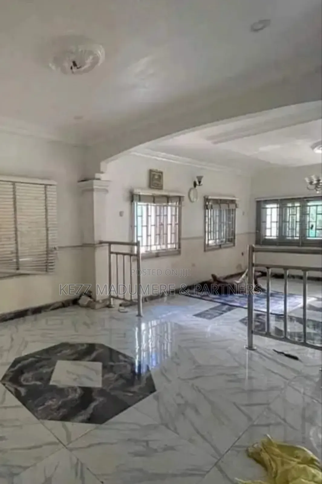 3bdrm Bungalow in Mbodo Aluu , Port for sale
