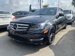 Mercedes-Benz C300 Luxury 4Matic Sedan AWD (3.5L 6cyl 7A) 2013 Black