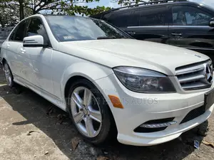 Mercedes-Benz C300 2011 White