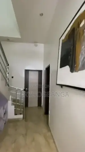Weekly Apartment Per Week With Luxury Sitting Room
