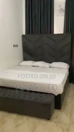 Weekly Apartment With Luxury Sitting Room and Netflix