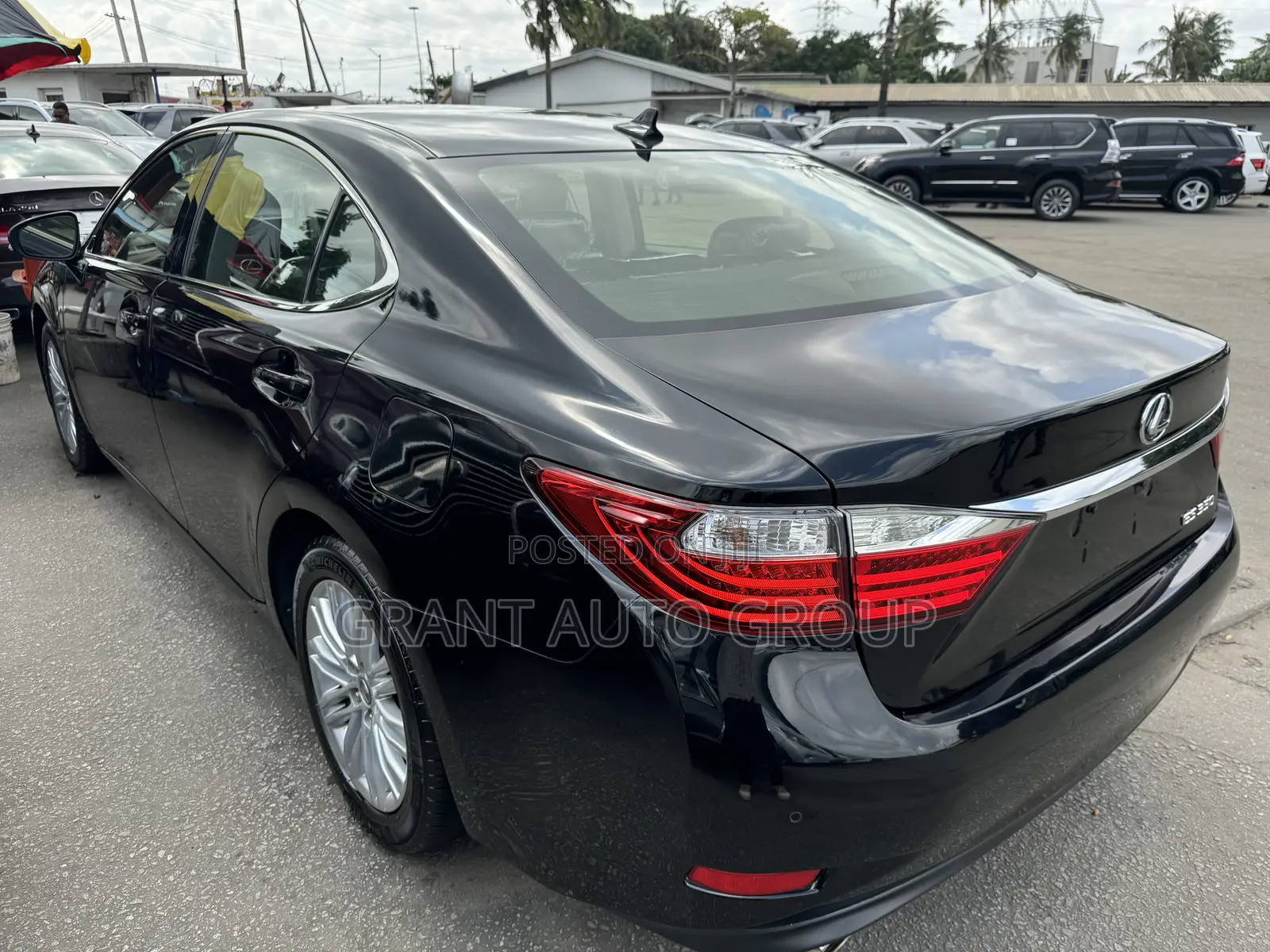 Lexus ES 350 FWD 2013 Black
