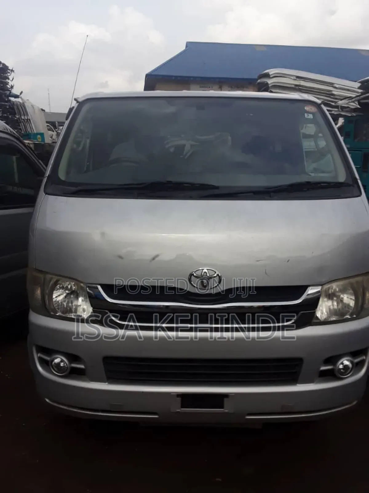 Toyota HiAce 2005 Grey