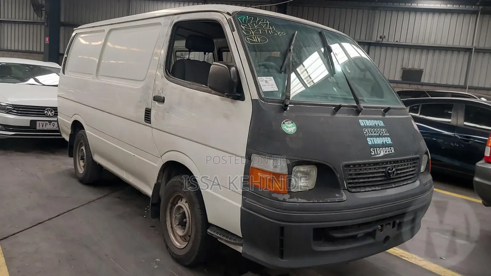 Toyota HiAce 2005 Grey