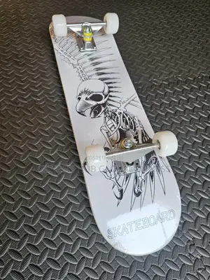 New Adult Skateboard SB77