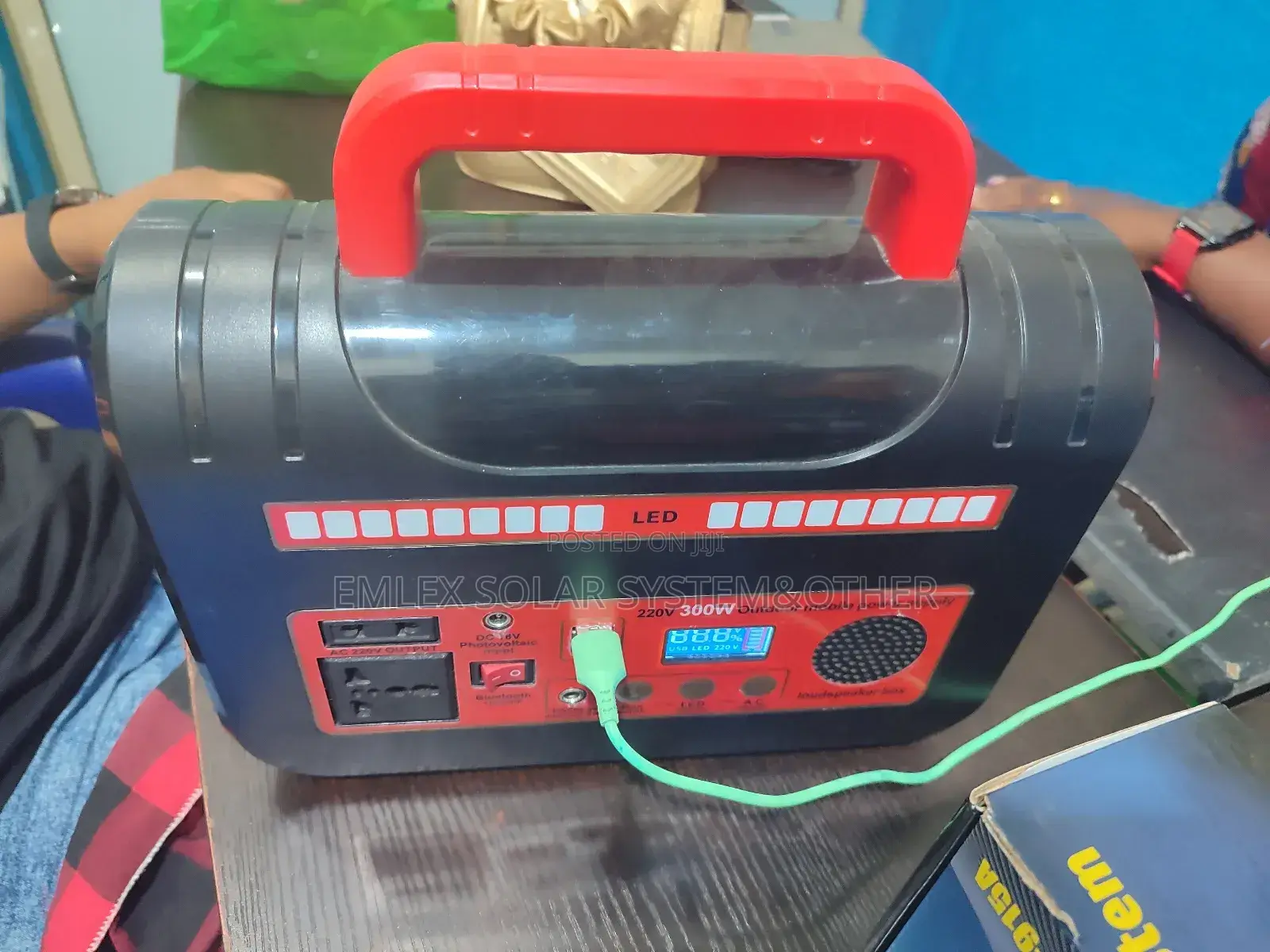 Real 300watts Solar Generator