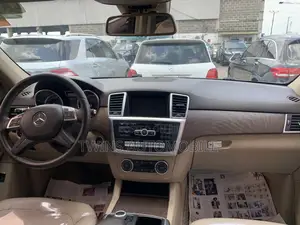 Mercedes-Benz M Class 2015 Gray