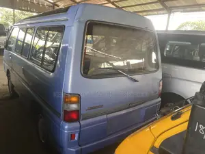 Mitsubishi L300 2005 Blue