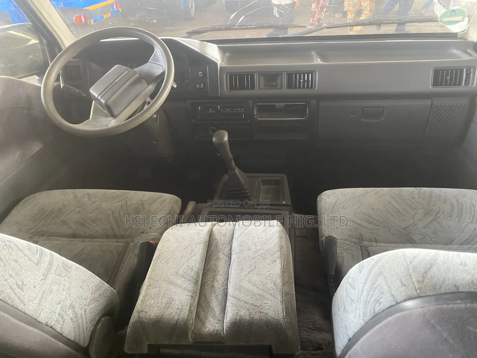 Mitsubishi L300 2005 Blue