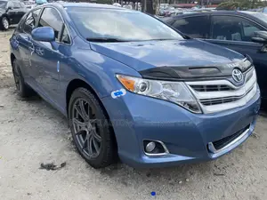 Toyota Venza V6 AWD 2010 Blue