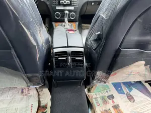 Mercedes-Benz C300 2013 Black